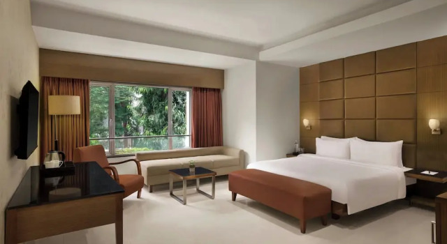 Люкс Classic The Fern Residency Woodland, Pune, Series by Marriott