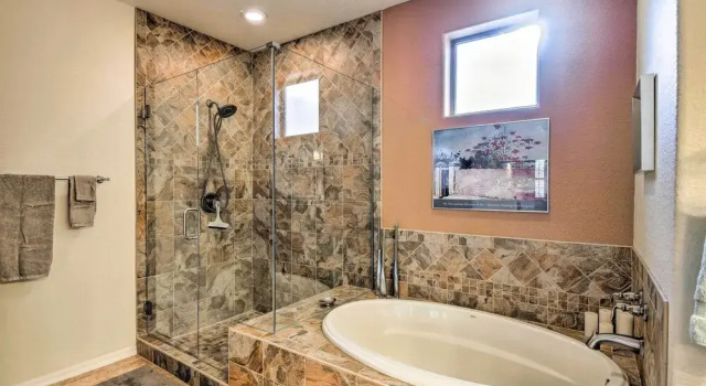 Апартаменты с 3 комнатами с балконом Pool, Balcony & Golf Course Views: Scottsdale Gem