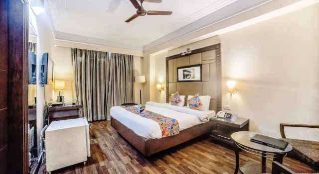 FabHotel BMK GK1, Забронировать Отель Отели Нью-Дели с завтраком, Завтраки