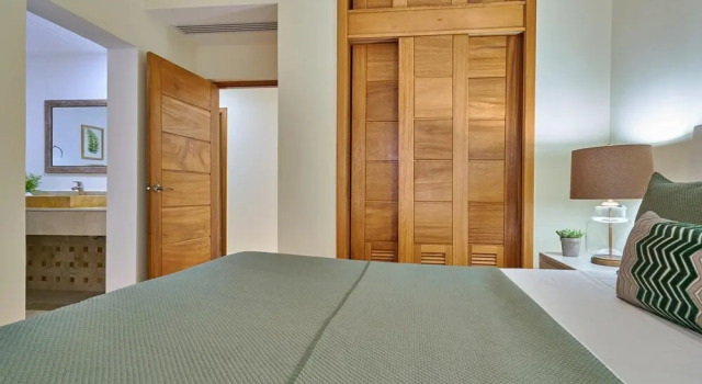 Luxury Beach Penthouse w Private Deck Ocean Views C-401, Prenota Hotel Bávaro Punta Cana