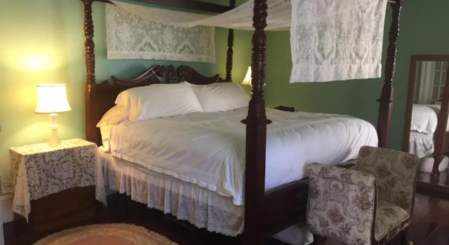 1872 Denham Inn, Rezerwuj Hotel Monticello Minnesota