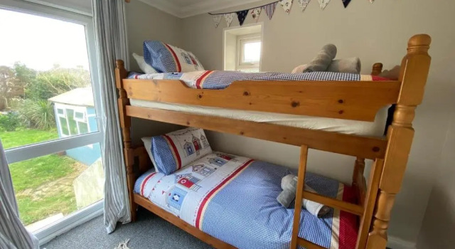 Crofton House Garden Apartment, Varaa Huoneisto Asunnot kohteessa Merseyside, Huoneisto