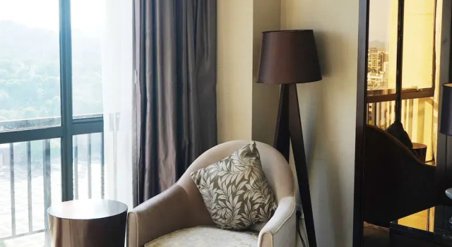 Howard Johnson by Wyndham Changsheng Plaza Meizhou, Book Hotel Hotels in Meixian with a Pool, Swimming Pool