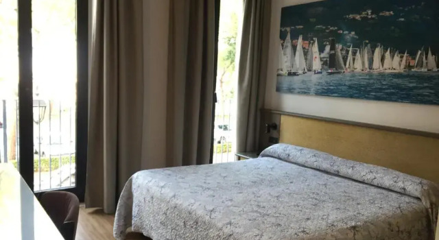 Двухместный номер Standard с видом на озеро Hotel Plaza