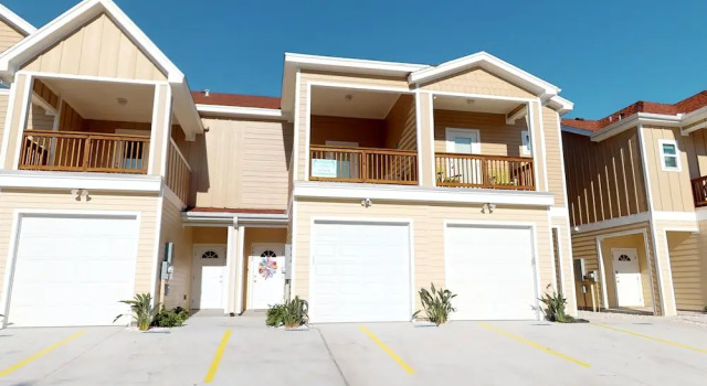Beachside 103 3 Bedroom Townhouse