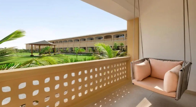 Двухместный номер Standard с балконом Hawthorn Suites by Wyndham Dwarka