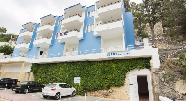 Apartamentos El Rio, Rezerwuj Apartament Hotele w Minorka z parkingiem, Parking