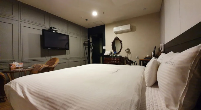 Номер Standard CNN Hotel