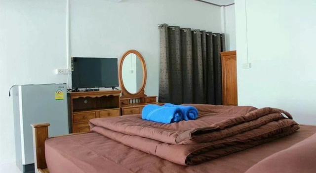 Yodrux Phuruea House, Varaa Hotelli Hotellit North-Eastern Thailand pysäköinnillä, Pysäköinti