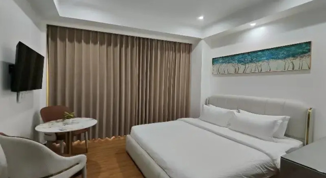 Студия Standard Mactan Grand Golden Hotel near Airport