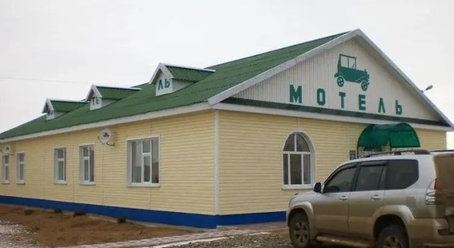 Gostinyi dvor, Prenota Locanda Harabali 