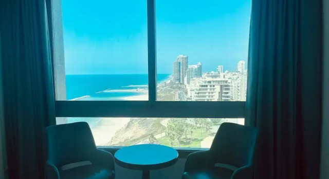 Студия Business Sea Breeze Apartments