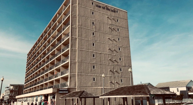 Starburst, Забронировать Отель Рехобот-Бич Delaware Beaches, рядом с Rehoboth Beach Theatre of the Arts