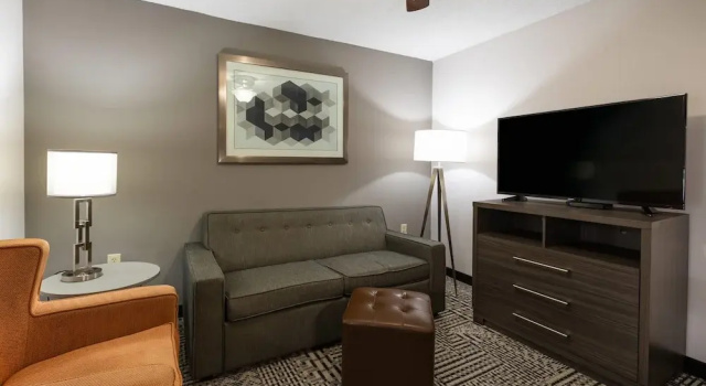 Двухместный люкс Country Inn & Suites by Radisson, Lake Norman Huntersville, NC
