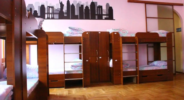 Кровать в общем номере Хостел «Нью-Йорк»