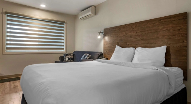 Двухместный номер Standard Dannys Suites, SureStay Collection by Best Western