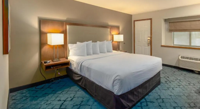 Номер Standard с видом на реку Red Lion Templins Hotel on the River