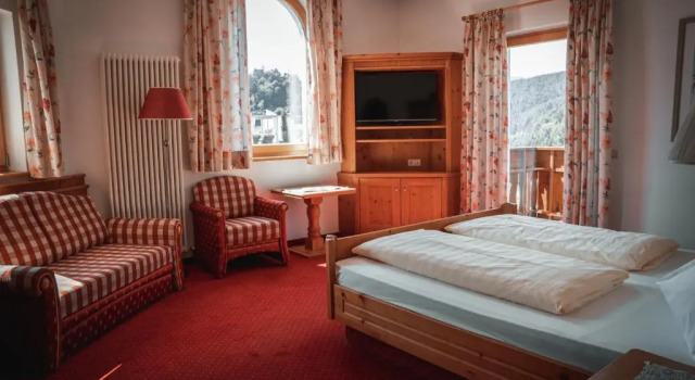 Двухместный номер Superior с балконом Hotel Sonnenhof