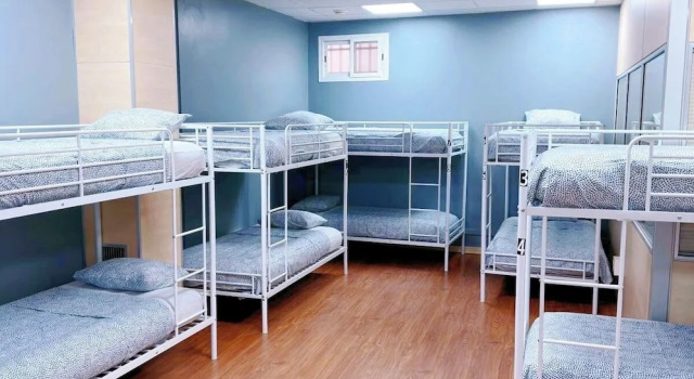 Hostel Acacias, Забронировать Хостел Недорогие отели Мадрида, рядом с Церковь Сан-Педро-Эль-Вьехо, недорого