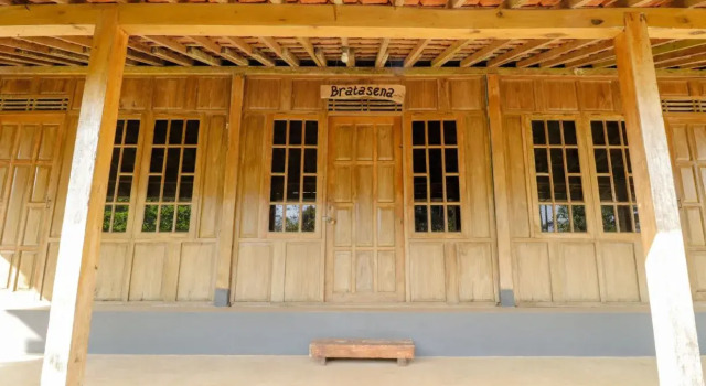 Omah Watu Blencong, Book Hotel Hotels in Sedayu with Parking, Parking