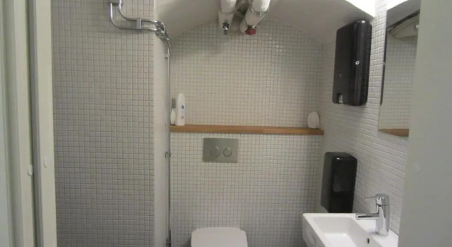 Кровать в общем номере Hostel Dalagatan