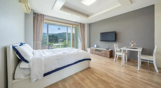 Gapyeong Yeonkkocchosu Pet Pension, Prenota Affittacamere Hotel a Gyeonggi-do con parcheggio, Parcheggio