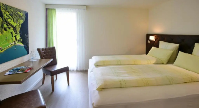 Двухместный номер Standard с балконом Hotel Rhodannenberg AG