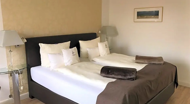 Hotel De Insulåner, Забронировать Отель Лангеог East Frisian Islands, рядом с Солоноводный парк приключений "Лангеог"