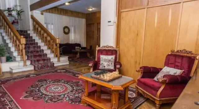 Vila Condor Sinaia, Забронировать Отель Отели Прахова с бассейном, Бассейн