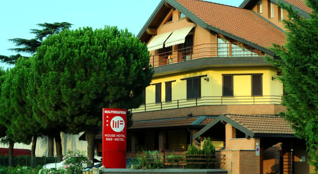 Hotel Malpensafiera, Buchen Sie Hotel Bernate Ticino Lombardei
