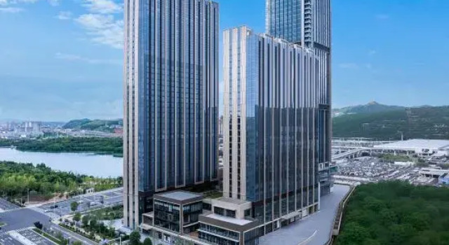 LIVING MINYOUN PERENNIAL KUNMING(Kunming South Railway Station), Rezerwuj Hotel Hotele w Kunming z parkingiem, Parking