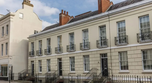 Stunning 2 Bed in Centre of Cheltenham, Varaa Huoneisto Asunnot kohteessa Merseyside, Huoneisto