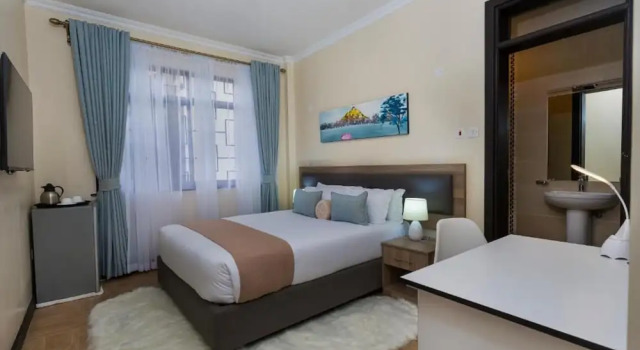 Lancaster Luxury Suites by Edmor Suites