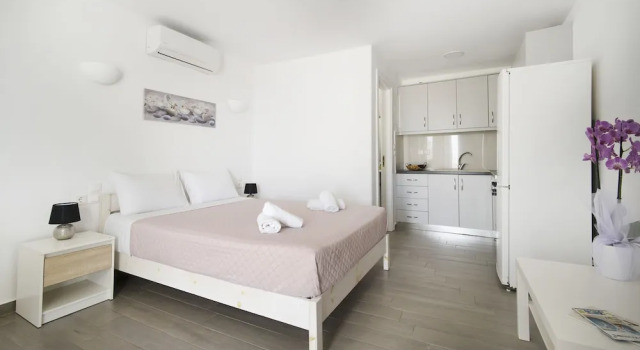 Студия Oniropetra Apartaments
