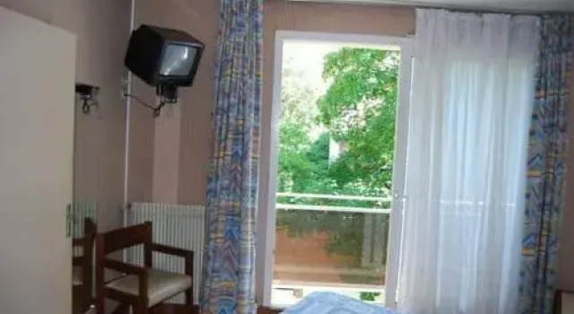 Logis Moderne, Buchen Sie Hotel Saint-Affrique Aveyron