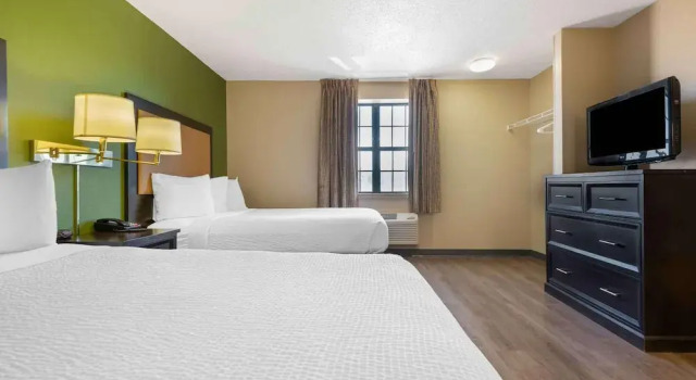 Четырёхместный номер Standard Studio 6 Corporate Extended Stay Buffalo Amherst NY
