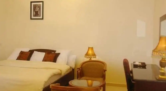 Camera Premium Mangel Hotel and Suites