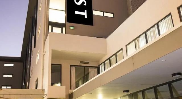 MainStay Suites Mackay
