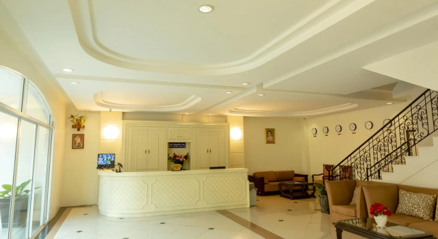 Ivory Palace Hotel, Забронировать Отель Отели Паттайя с парковкой, рядом с Пляж Паттайя, Парковка