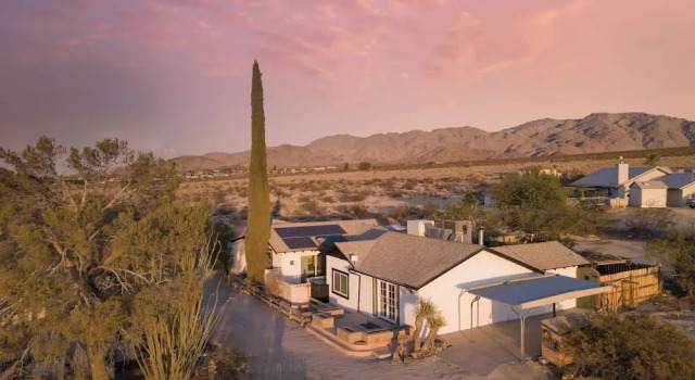 Вилла Boho Joshua Tree Escape w/ Firepit, Courtyard & Epic Views Asteroid by Avantstay