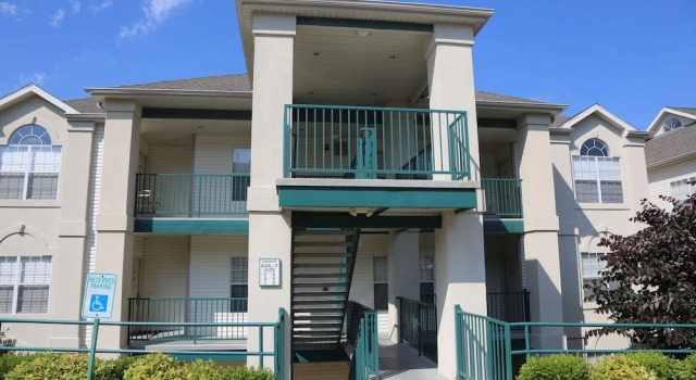 Branson Condo Resorts by Andy Williams Theatre, Забронировать Отель Отели Table Rock Lake с парковкой, Парковка