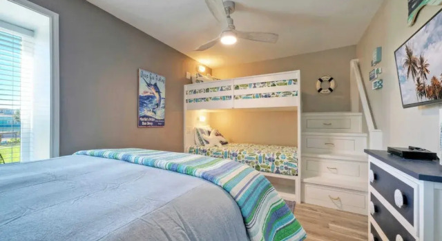 2 Condos Beach Access, 2 Pools, Pickleball & Tennis Island Retreat Complex, Book Feriehus Sommerhuse i Houston, Hytte