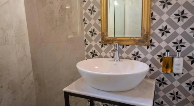Апартаменты ATHENIAN YARD SUITES