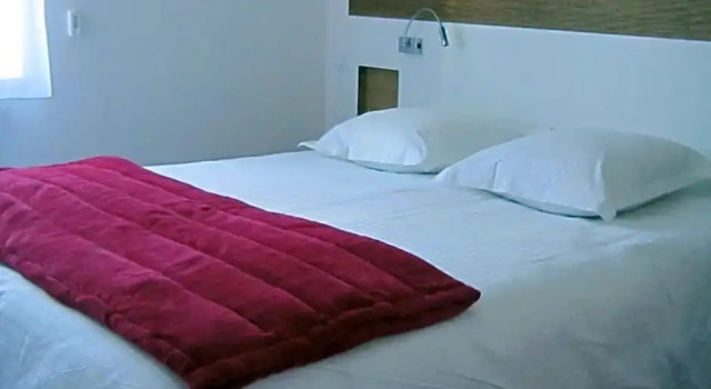 Номер Classic Hôtel de Perros, The Originals Boutique
