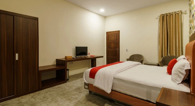 Grand Jitra Hostel by RedDoorz, Prenota Ostello Bengkulu Sumatra