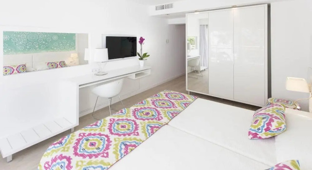 Grupotel Oasis, Book Hotel Hotels in Ibiza with a Pool, Swimming Pool