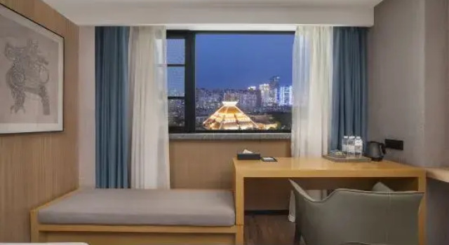 Люкс Century Star Hotel (Provincial People's Hospital, Hongqi Road, Zhengzhou)