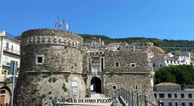 B&B Duomo Pizzo ApartHotel