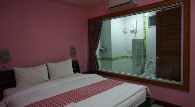 Двухместный номер Superior с балконом The Boss Grand Tower Hotel