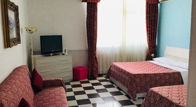 Трёхместный номер Standard с балконом Hotel Giulietta e Romeo